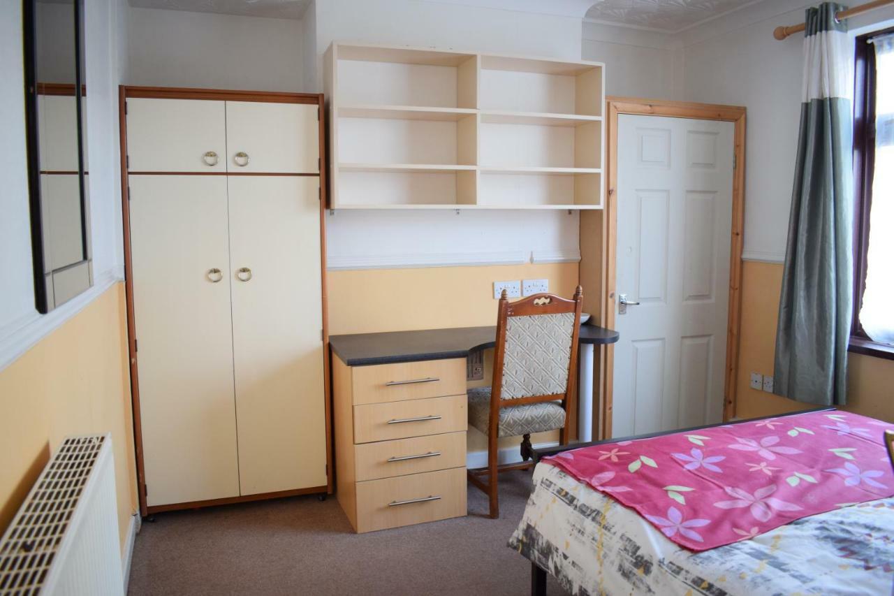 House Stay In Bangor North Wales Eksteriør bilde
