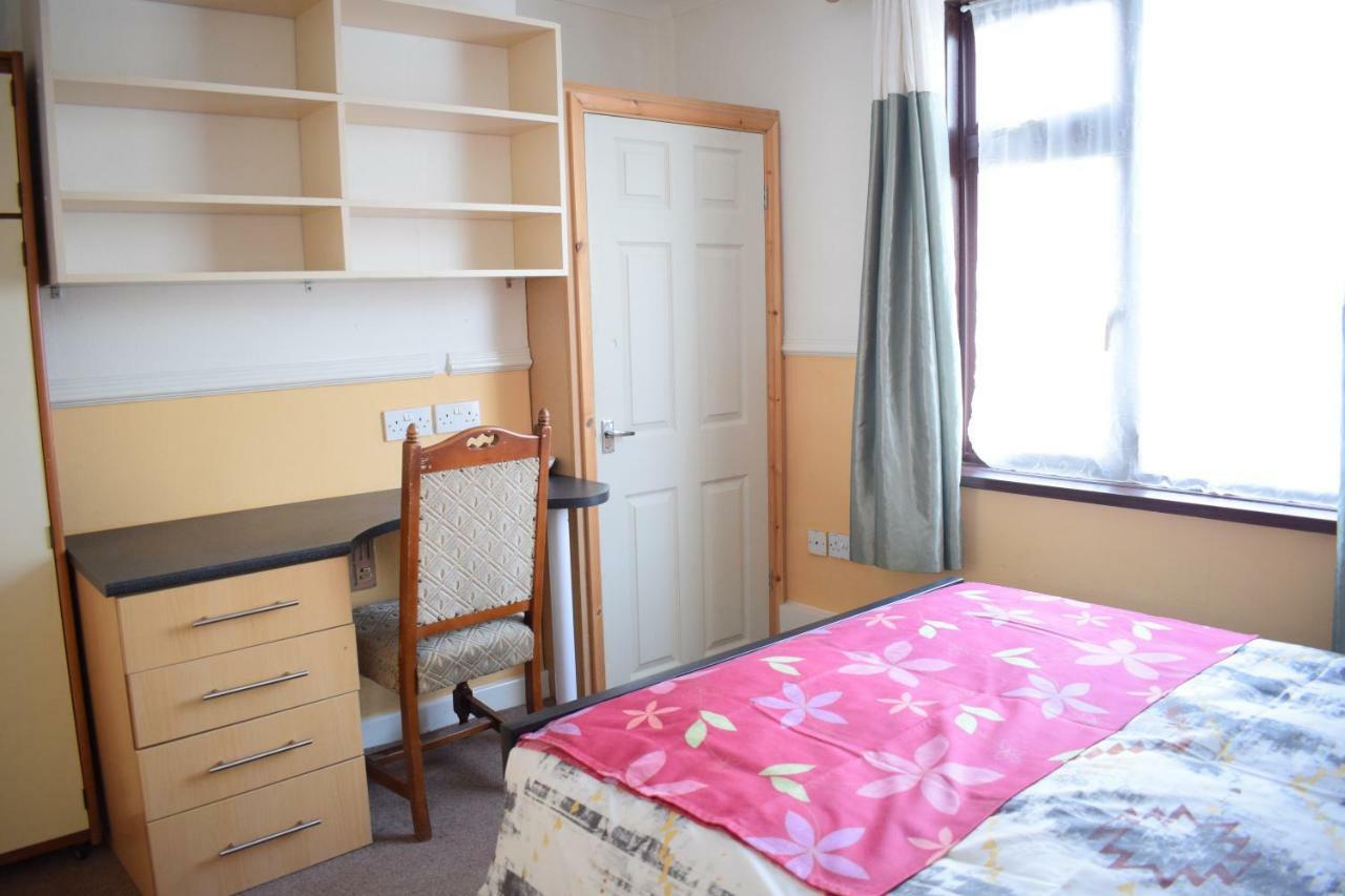 House Stay In Bangor North Wales Eksteriør bilde